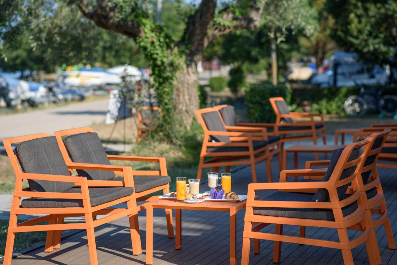 Maistra Camping Polari Mobile homes Rovigno Esterno foto