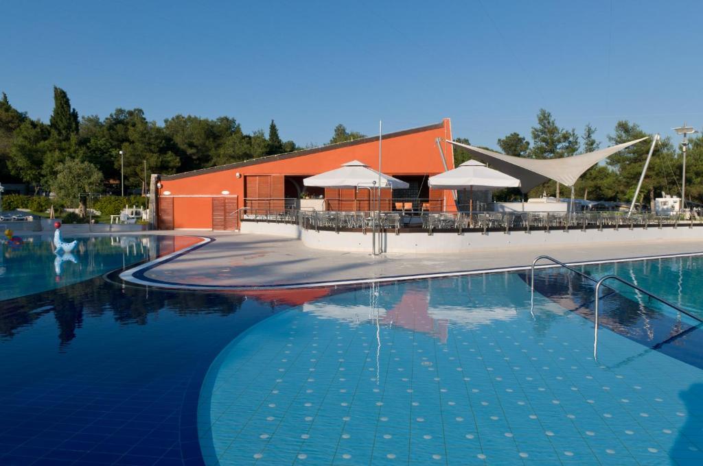 Maistra Camping Polari Mobile homes Rovigno Camera foto