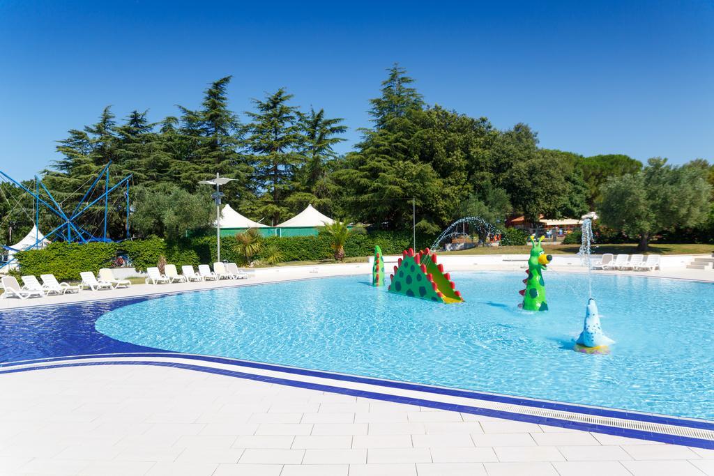 Maistra Camping Polari Mobile homes Rovigno Esterno foto