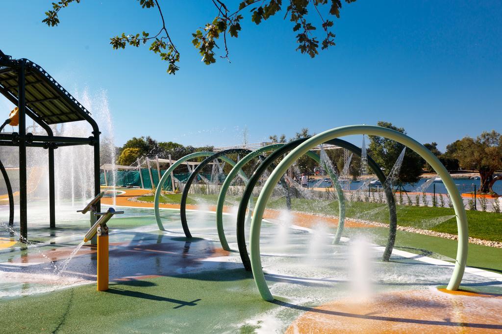 Maistra Camping Polari Mobile homes Rovigno Esterno foto