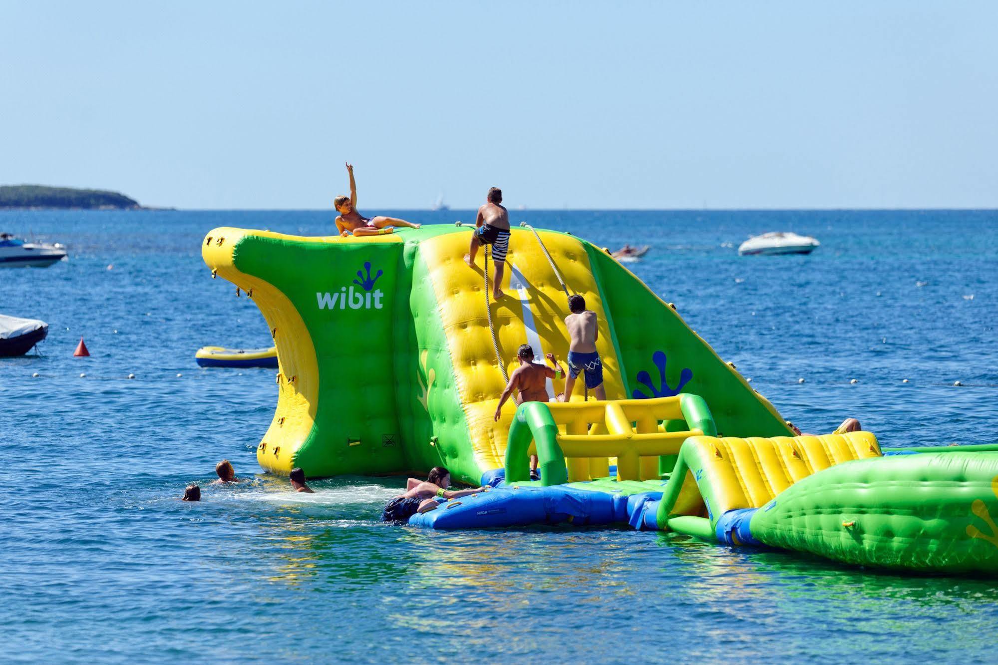 Maistra Camping Polari Mobile homes Rovigno Esterno foto