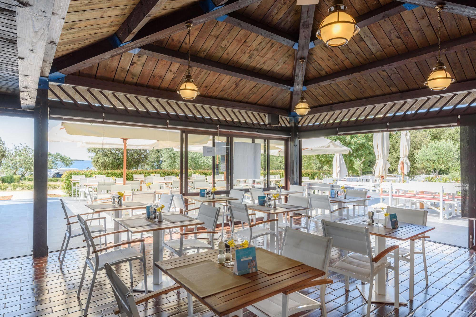 Maistra Camping Polari Mobile homes Rovigno Esterno foto