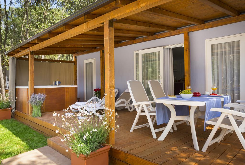 Maistra Camping Polari Mobile homes Rovigno Camera foto